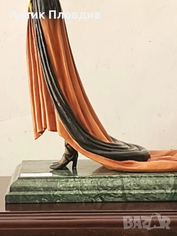 Статуетка „Дама в дълга рокля“ – G. S. Cassel, France, снимка 5 - Статуетки - 51655845