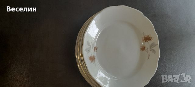Порцеланови чиний 1966г Намаление , снимка 1 - Чинии - 46017588