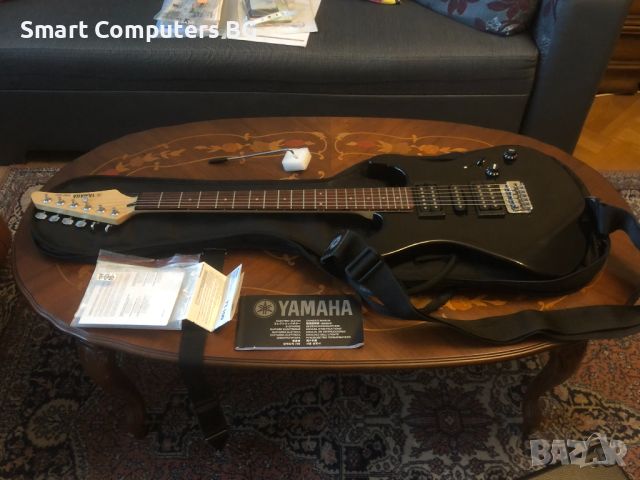 Електрическа китара Yamaha ERG 121C с усилвател YAMAHA GA-15, снимка 2 - Китари - 46320117