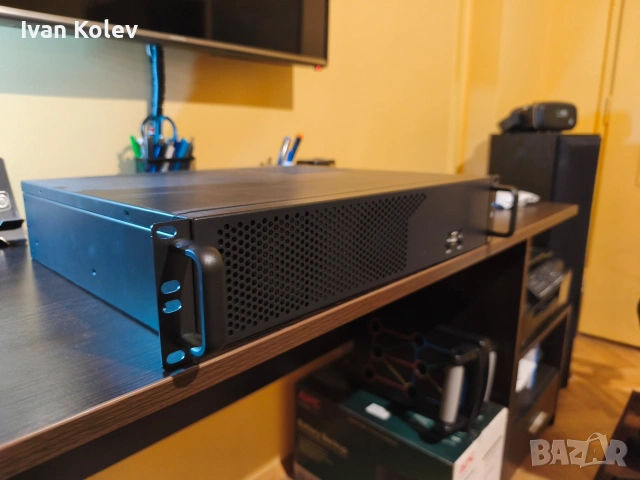 Компактна сървърна кутия, снимка 10 - Захранвания и кутии - 53808073