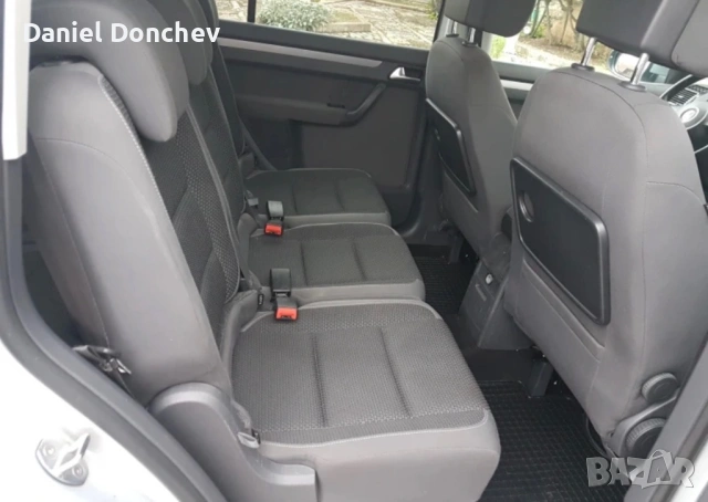VW TOURAN 1.6 TDi 2012 г., снимка 12 - Автомобили и джипове - 53114959