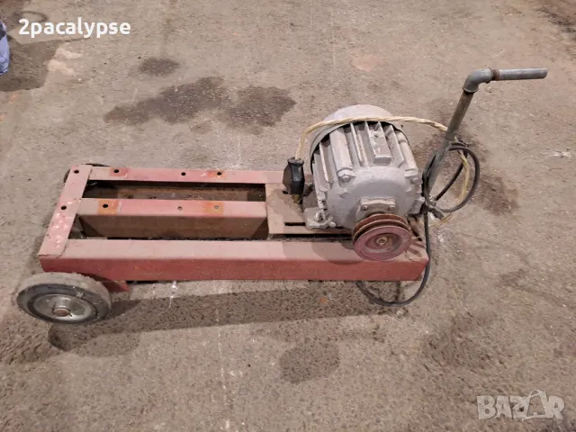 Електромотор на стойка