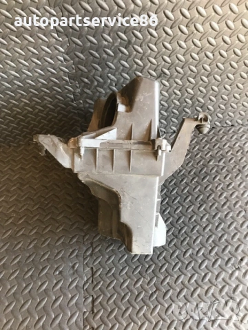 Корпус на въздушен филтър за Volvo V50 2.0D (2003-2008) 4M519600AC, снимка 2 - Части - 54021135