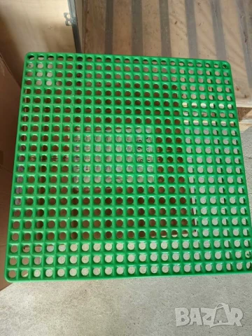 Пластмасови скари за зайци - комплект 10бр (59х59см) / Дъно за клетка, снимка 4 - За гризачи - 50789370