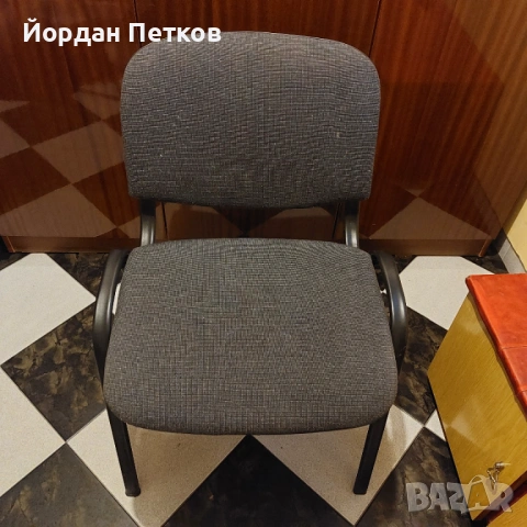 офис стол за посетители