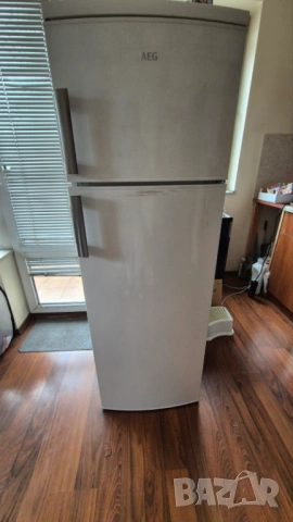 AEG хладилник с фризер, използван