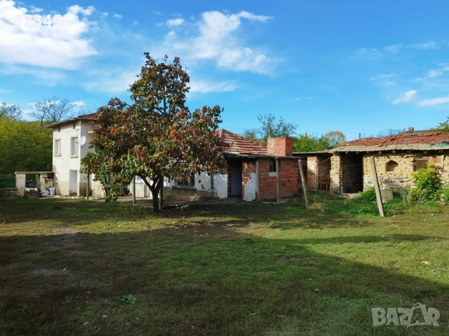 Къща с двор в село Колена, снимка 7 - Къщи - 52646388