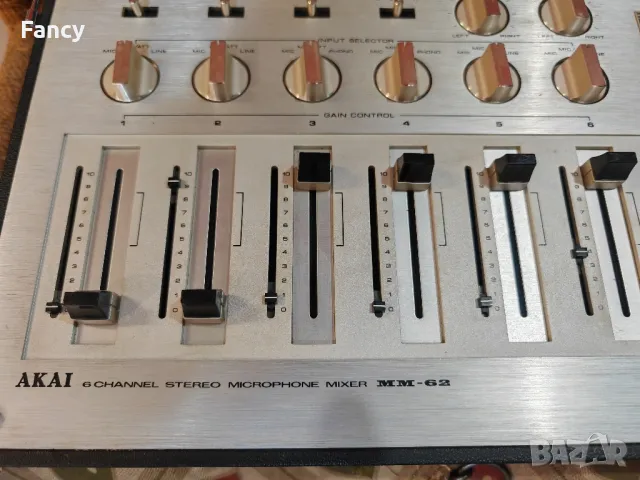 Миксер Akai MM62, снимка 12 - Ресийвъри, усилватели, смесителни пултове - 47194057