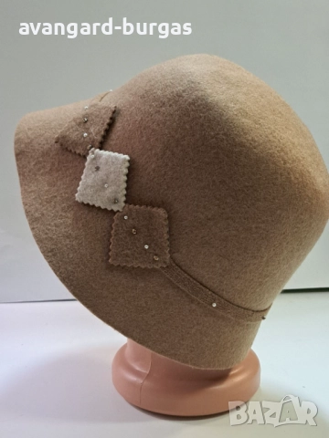 Дамска шапка,вълнен лукс -225 Касторен гонен плат, снимка 3 - Шапки - 52213986