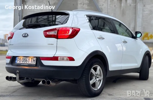 Kia Sportage 2.0 CRDI, снимка 6 - Автомобили и джипове - 42108176