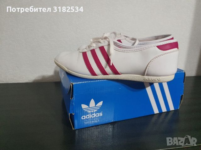 Обувки Adidas , снимка 1 - Маратонки - 46303159