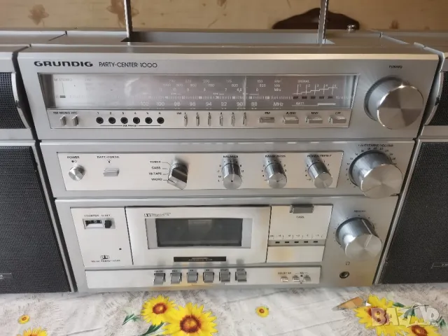 GRUNDIG pary center 1000, снимка 2 - Радиокасетофони, транзистори - 49783562