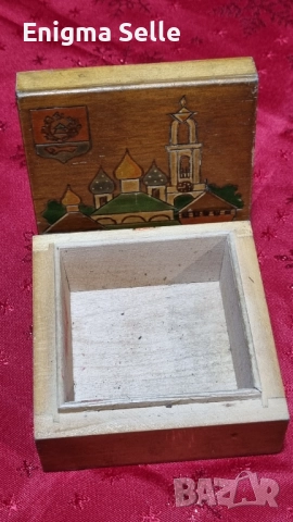 Руска дървена резбована кутия за дрънкулки „Берьозка“, ръчно рисувана, снимка 3 - Антикварни и старинни предмети - 52775717