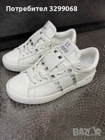 Дамски обувки VALENTINO Garavani