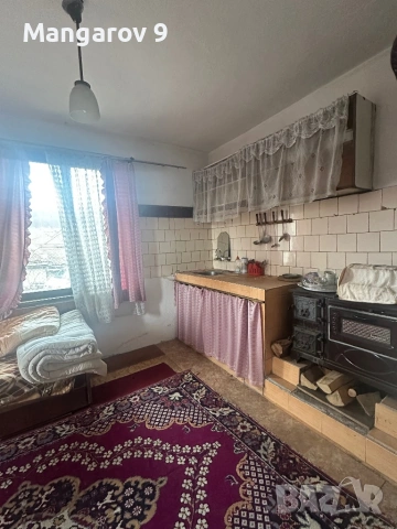 Къща с двор, снимка 2 - Къщи - 53343290