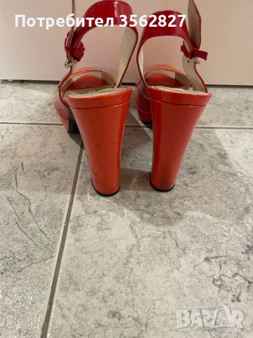 Елегантни сандали Geox на висок стабилен ток 40 номер, снимка 5 - Дамски обувки на ток - 46175852