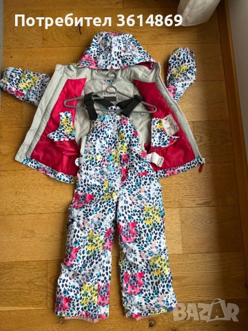 ски екип Roxy за момиче 4/5г, снимка 2 - Зимни спортове - 53717654