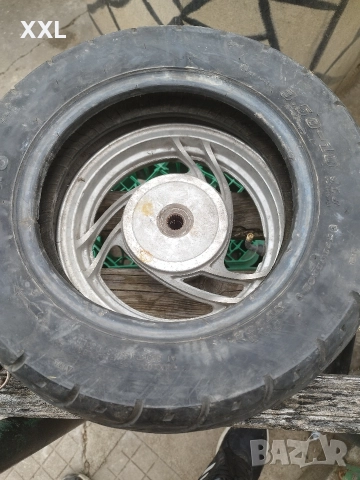 Джанта и гуми за Скутер 10 цола 