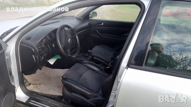 Продавам Пасат 1800 , бензин, снимка 4 - Автомобили и джипове - 52330193
