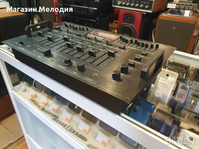 Миксер / Смесителен пулт VIVANCO MX-855EC В перфектно техническо и много добро визуално състояние., снимка 12 - Ресийвъри, усилватели, смесителни пултове - 49259450