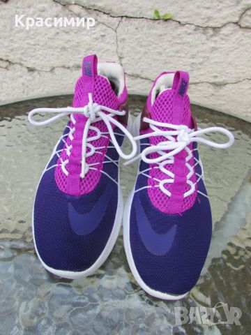 Дамски маратонки Nike Darwin, снимка 3 - Маратонки - 46400907