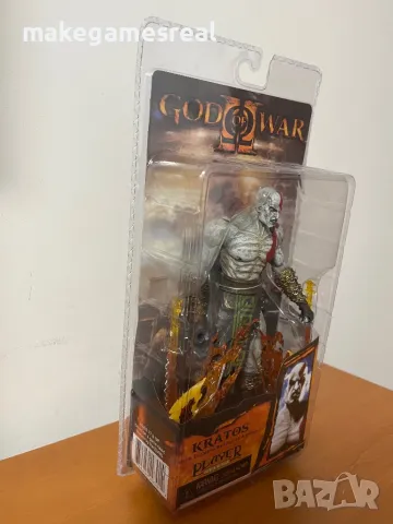 Екшън фигурa God of War - Kratos with Flaming Blades of Athena, снимка 6 - Аксесоари - 39933857