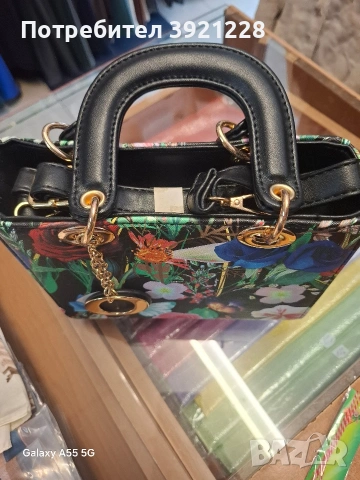 Луксозна дамска чантичка,в цветен десен, снимка 5 - Чанти - 53680924