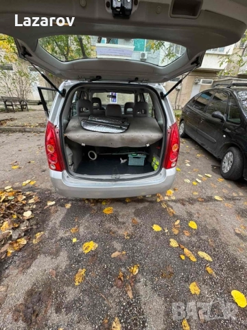 Гаражна и много запазена Mazda Premacy, автоматик, бензин. , снимка 4 - Автомобили и джипове - 52425545