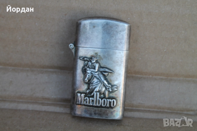 Посребрена запалка 