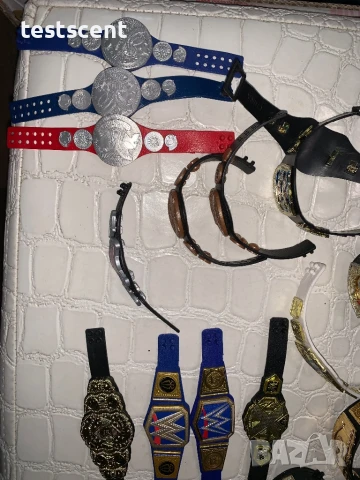 Шампионски колани пояси WWE World Universal Undisputed Championship за фигурки Mattel Jakks, снимка 6 - Фигурки - 48939279