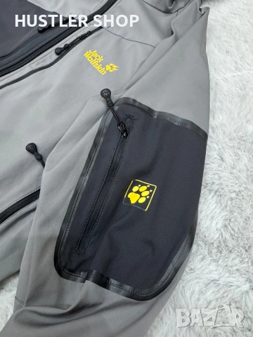 Мъжко софтшел яке JACK WOLFSKIN. Размер M/L, снимка 3 - Якета - 53933017