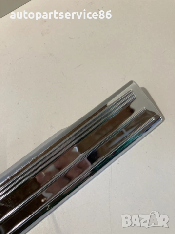 Облицовка на странична стъпка хром задно ляво за Mercedes W220 S500 (2003) A220685935, снимка 2 - Части - 53887263