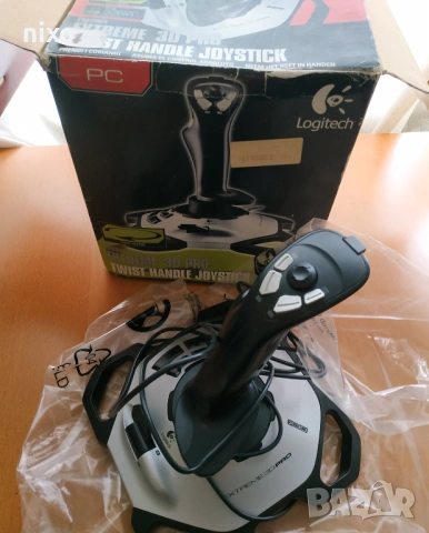 ЧИСТО НОВ Logitech Extreme 3D Pro – Пълен контрол в небесата