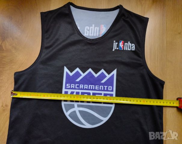 Sacramento Kings / Jr. NBA - баскетболен потник, снимка 5 - Спортни дрехи, екипи - 45964381