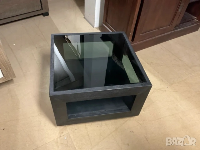 Шоурум Маси Внос От NL – Дъб / MDF / Дизайнерски (Кафе & Трапезни), снимка 4 - Маси - 53875431