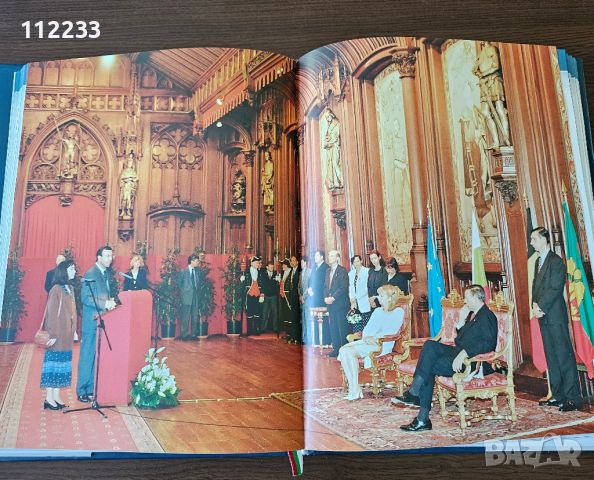 На английски Петър Стоянов. Хроника на един президентски мандат, снимка 7 - Специализирана литература - 45380819