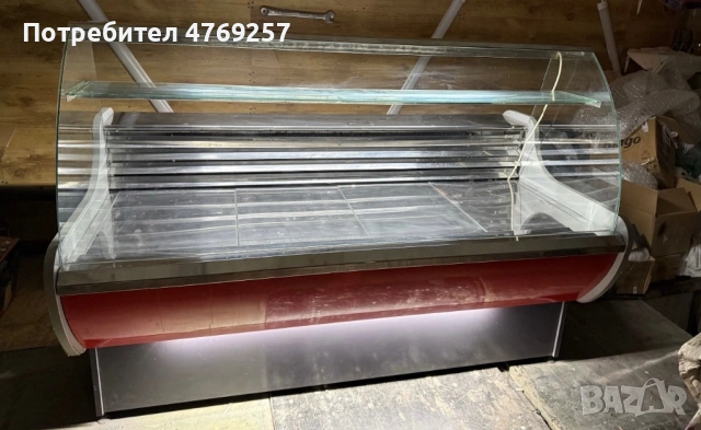 Хладилна витрина за магазин сладкарница, снимка 2 - Витрини - 53879550