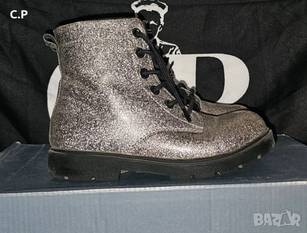 Детски боти H&M