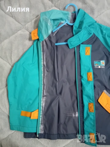 Детски дъждобран, снимка 3 - Детски якета и елеци - 53521911