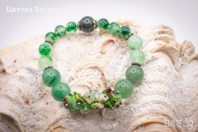 Гривна от полускъпжценни камъни, снимка 11 - Гривни - 53723548