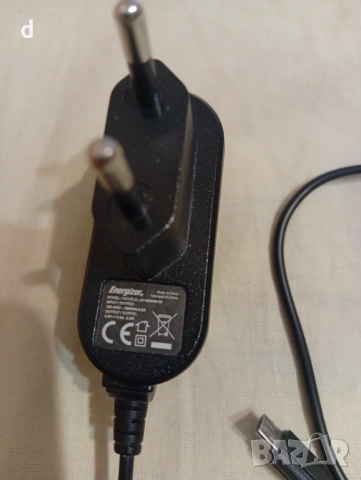 зарядно Energizer, снимка 2 - Батерии, зарядни - 54126630