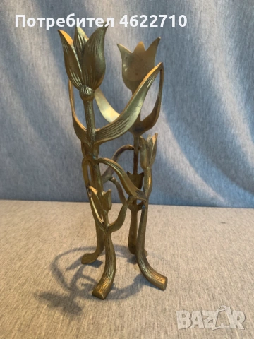 бронзова фигура съд 