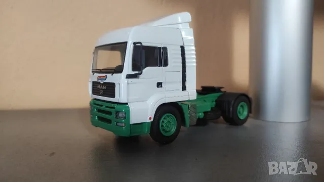 Метален камион MAN 1:50 Conrad, снимка 1 - Колекции - 46956892