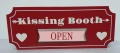 Дървена табела "Щанд за целувки " с въртящ се надпис "Отворено/Затворено", снимка 2