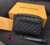 Чанта Luis Vuitton Kasai Clutch, снимка 1