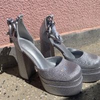 Страхотни блестящи обувки, снимка 8 - Дамски обувки на ток - 45464750