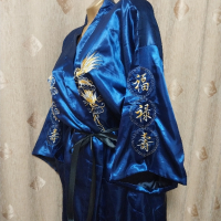 XL/XXL Синьо сатенено /халат /кимоно с бродерия дракон , снимка 10 - Нощници - 45011502
