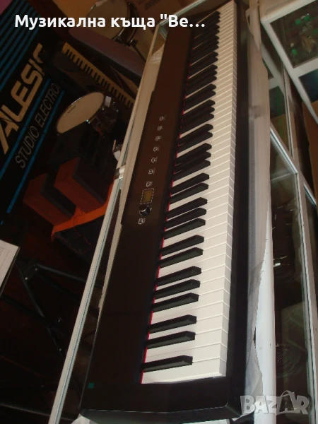 Дигитално пиано, 88 клавиша, 7 октави, снимка 1