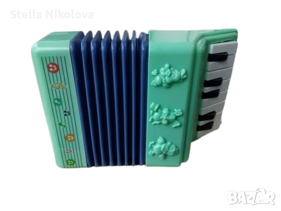 Детско акордеонче с батерии, снимка 1