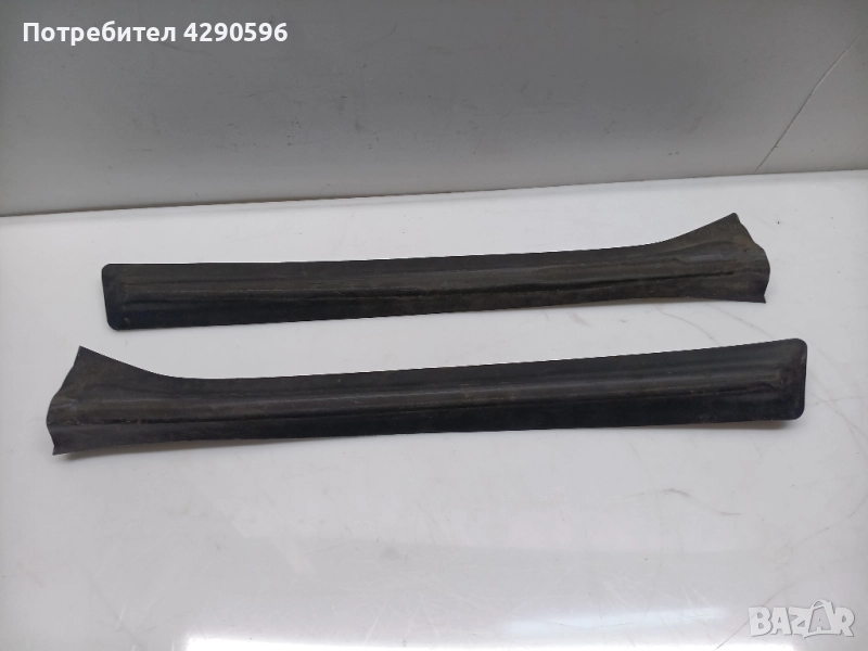 Лайсни / лайсна между врати за Opel Zafira B / Опел Зафира след 2005г. 13131954 / 13131953, снимка 1